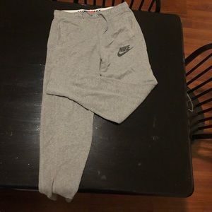NIKE Joggers